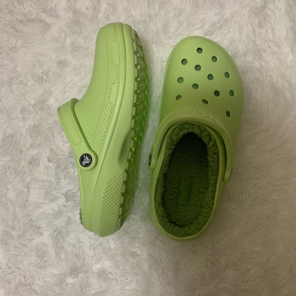 Fleece Line Crocs